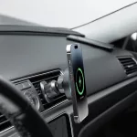 MagSafe autós tartó töltővel - fekete - Proove WHLC15010001 - 360 fok